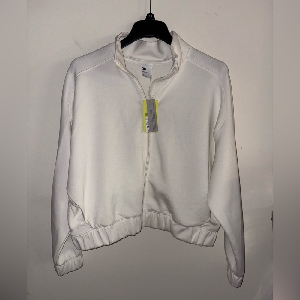 NWT All In Motion size XL